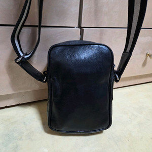 발리 정품 삼선 스몰 메신저백 레더