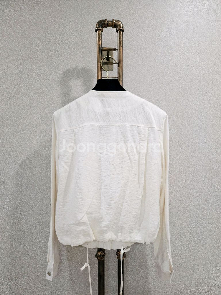 dkny--3