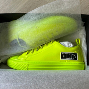 정품 발렌티노 스니커즈 운동화 새상품