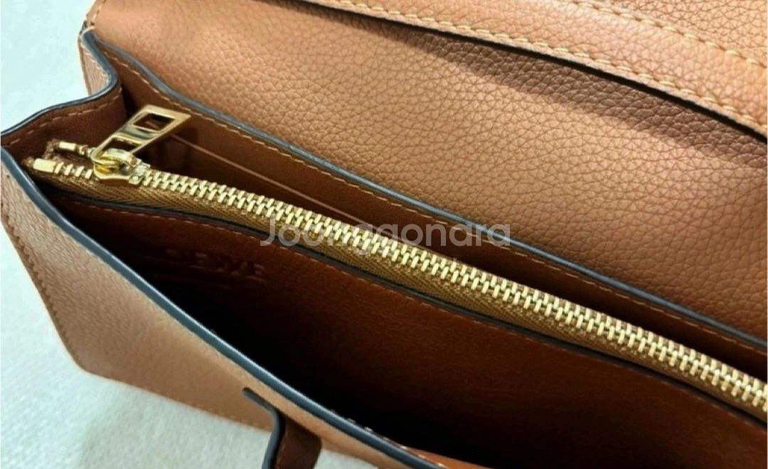 로에베 바르셀로나 소프트백--8