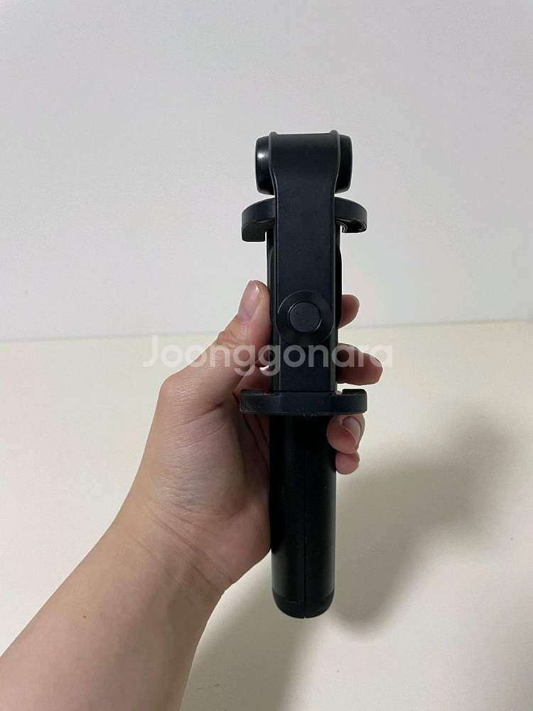 샤오미 블루투스 삼각대 셀카봉 (리모컨 포함)--2