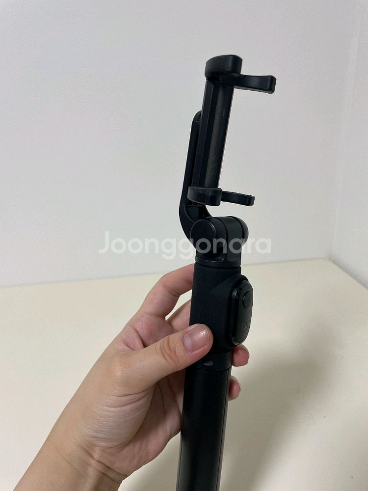샤오미 블루투스 삼각대 셀카봉 (리모컨 포함)--5