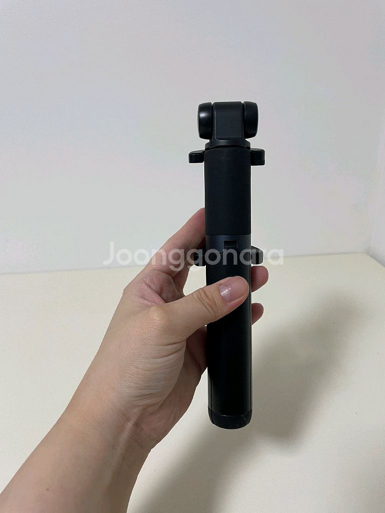 샤오미 블루투스 삼각대 셀카봉 (리모컨 포함)--1