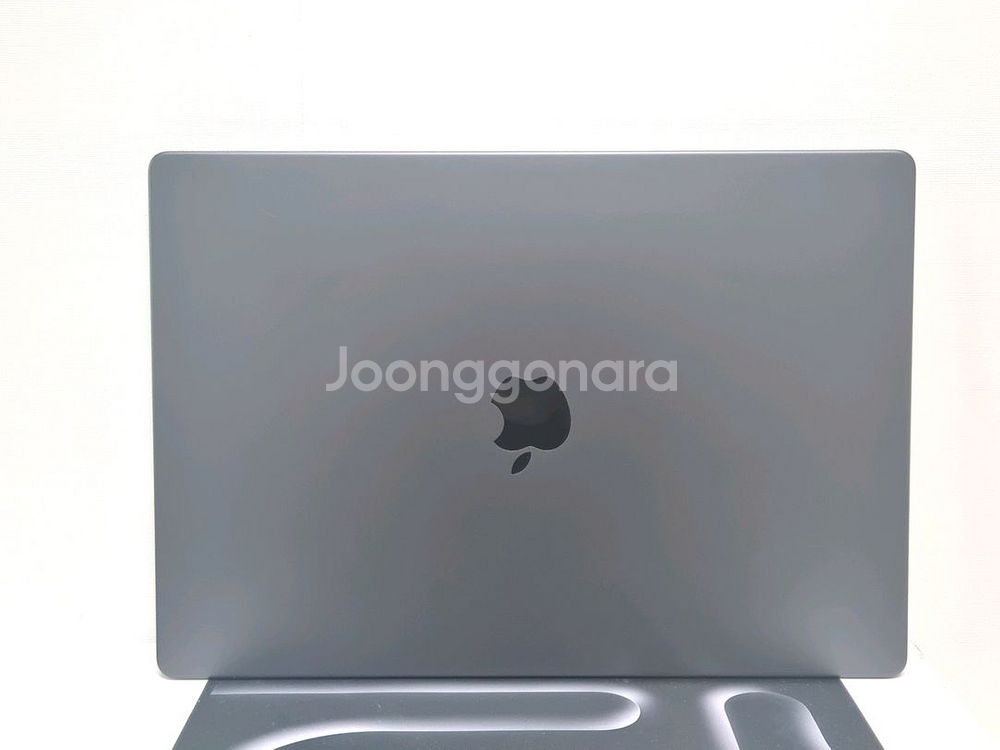 맥북프로16인치 M3 18GB 512GB--5