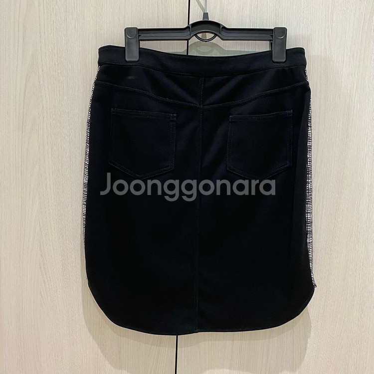 클럽모나코 스커트 4--1