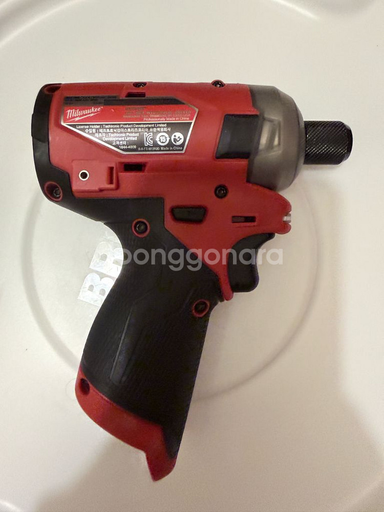 밀워키 오일펄스 충전임팩드라이버 M12 FQID 본체만--1