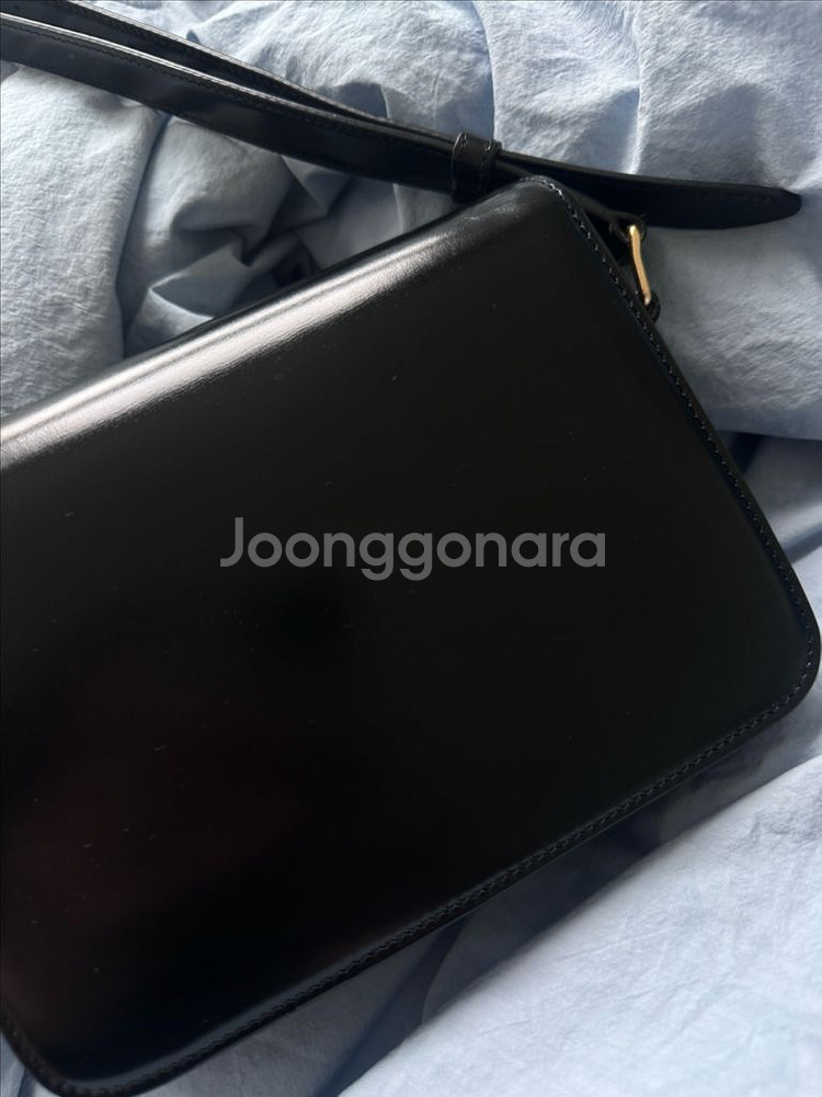 셀린느 트리옹프 샤이닝 카프스킨 틴백 정품(신세계강남)--4