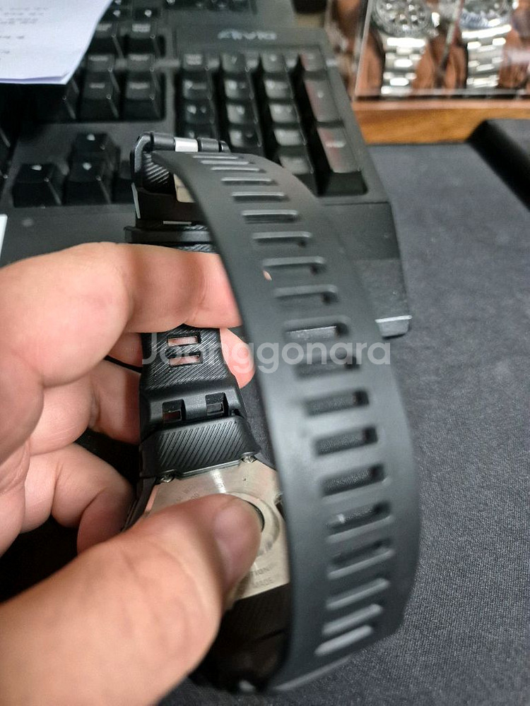 카시오 G-Shock GBD-H1000 시계입니다--5