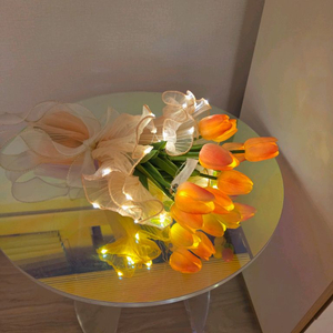 튤립 조화 LED 조명 꽃다발 선물 여자친구 기념일
