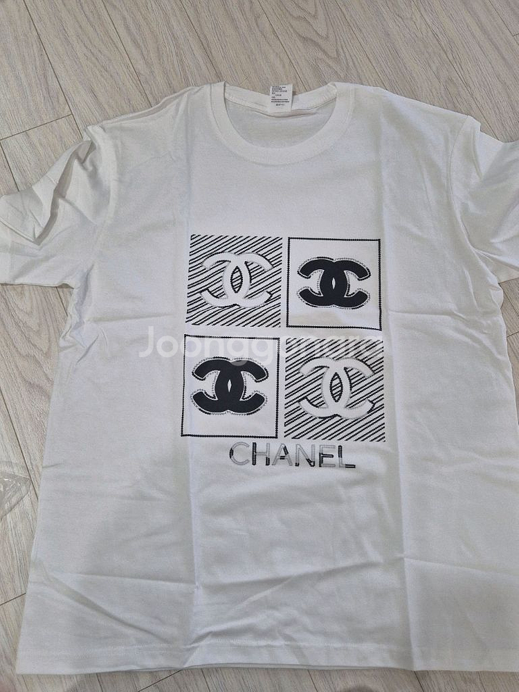 샤넬로고 티셔츠--1