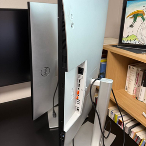Dell ultrasharp 32 4k usb-c 허브