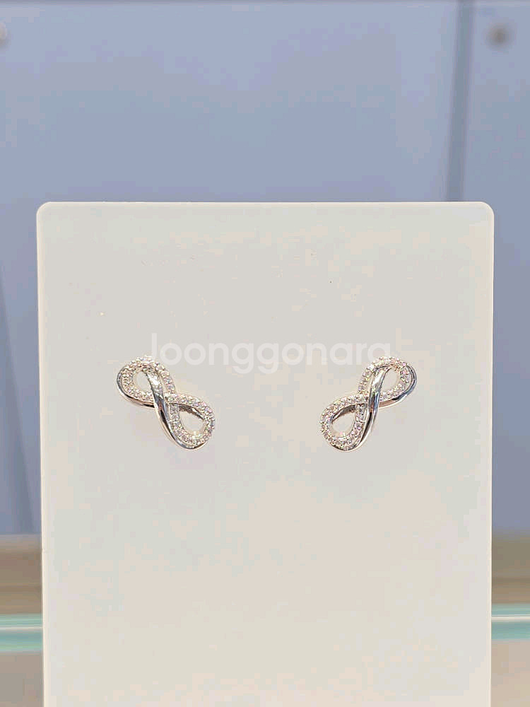 (새상품) 스와로브스키 귀걸이--1