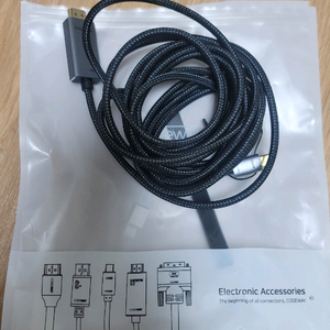 코드웨이 C to HDMI 케이블(새거)
