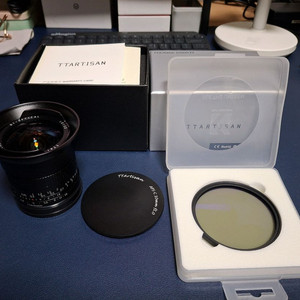 티티아티산 10mm F2 e마운트