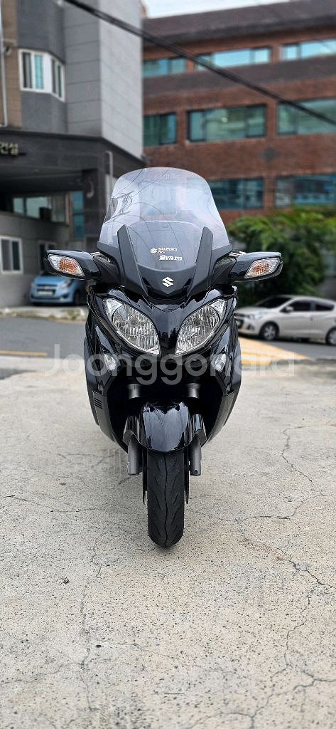 스즈끼 버그만650 익스큐티브 14년--0