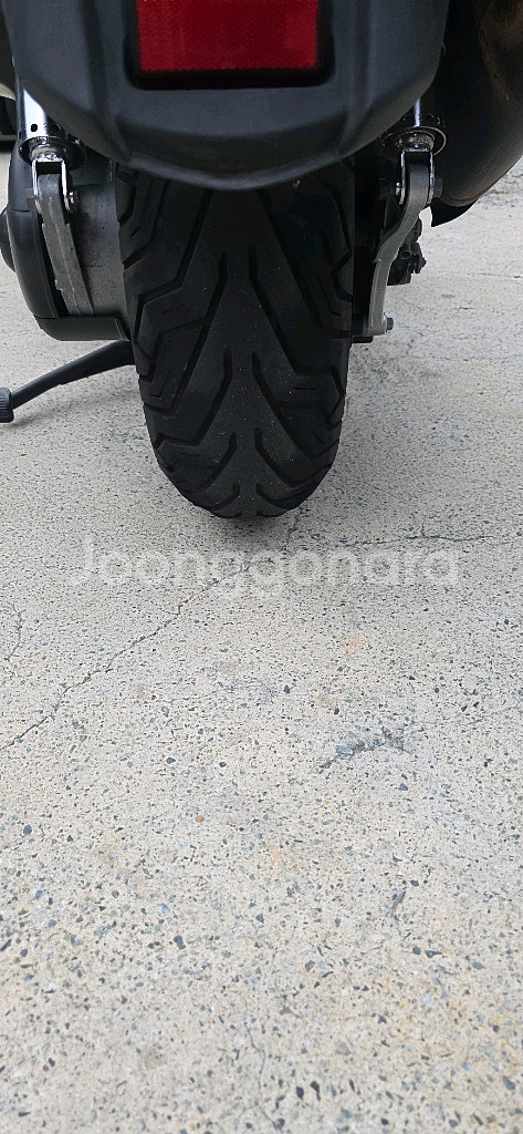 스즈끼 버그만650 익스큐티브 14년--6