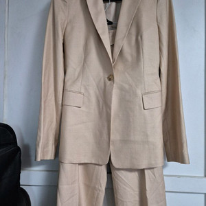 미샤 베이지 정장 세트 모 실크혼방