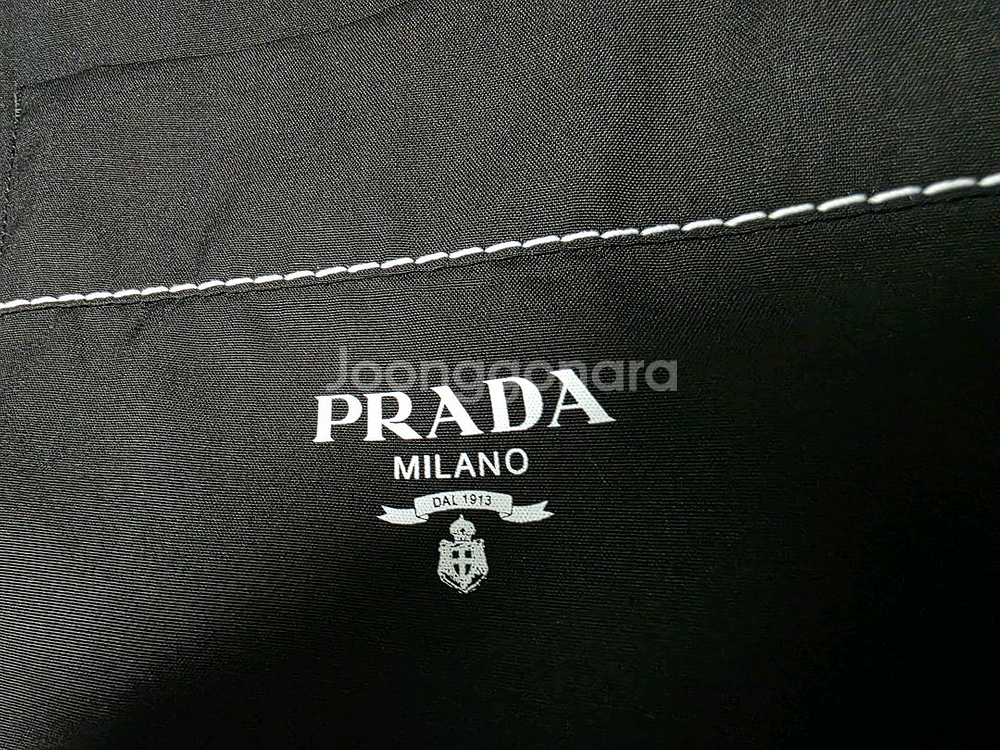 프라다 숏슬리브 실크 셔츠 블랙 L--3