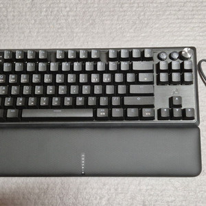 커세어 K70 PRO TKL 자석축 키보드 팝니다