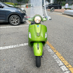 민트급 베스파 GTS 300 팝니다.