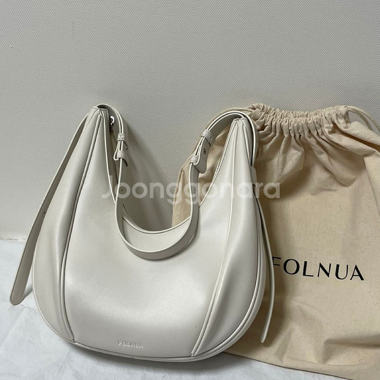 폴뉴아 오벌백 라이트그레이 플레인--2