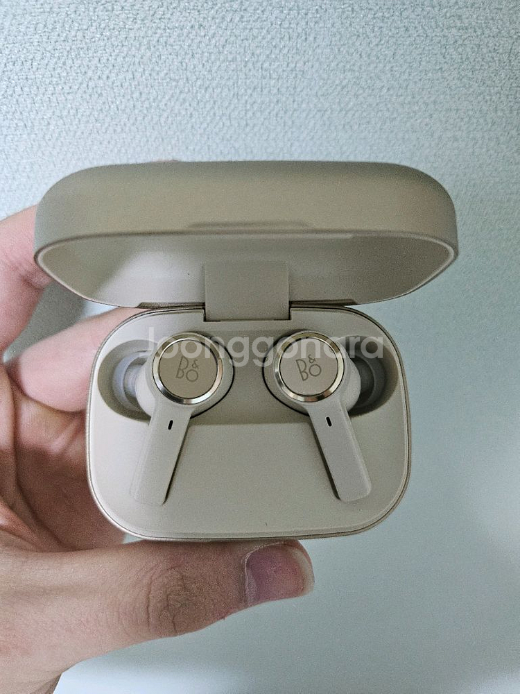 뱅앤올룹슨 Beoplay 골드 EX(풀박스)--2