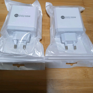 새상품) 핸드폰 및 USB 6구 멀티 급속 충전기