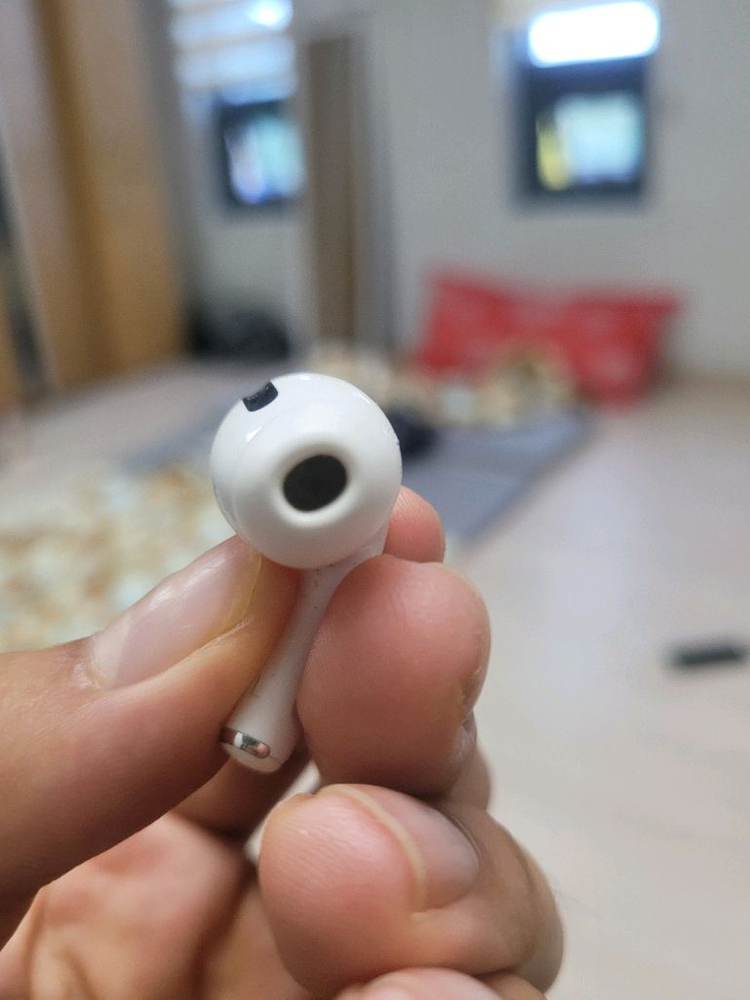 에어팟 프로 왼쪽 팔아요!--2