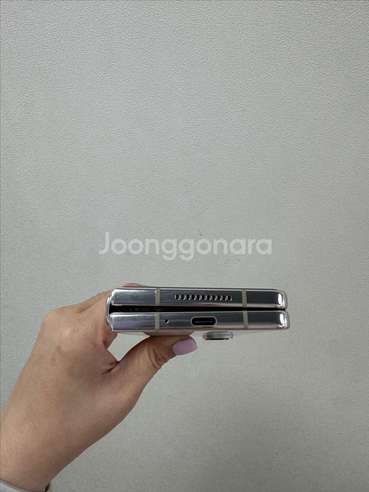 (부산중고폰)걀럭시z폴드4 256기가 상태최상 판매해요--5