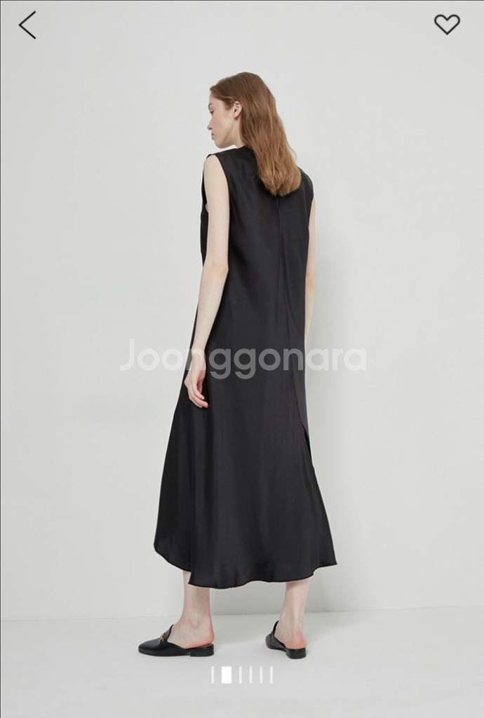 21 한섬 시스템 새틴 배색 언발 롱원피스 민소매 나시--1