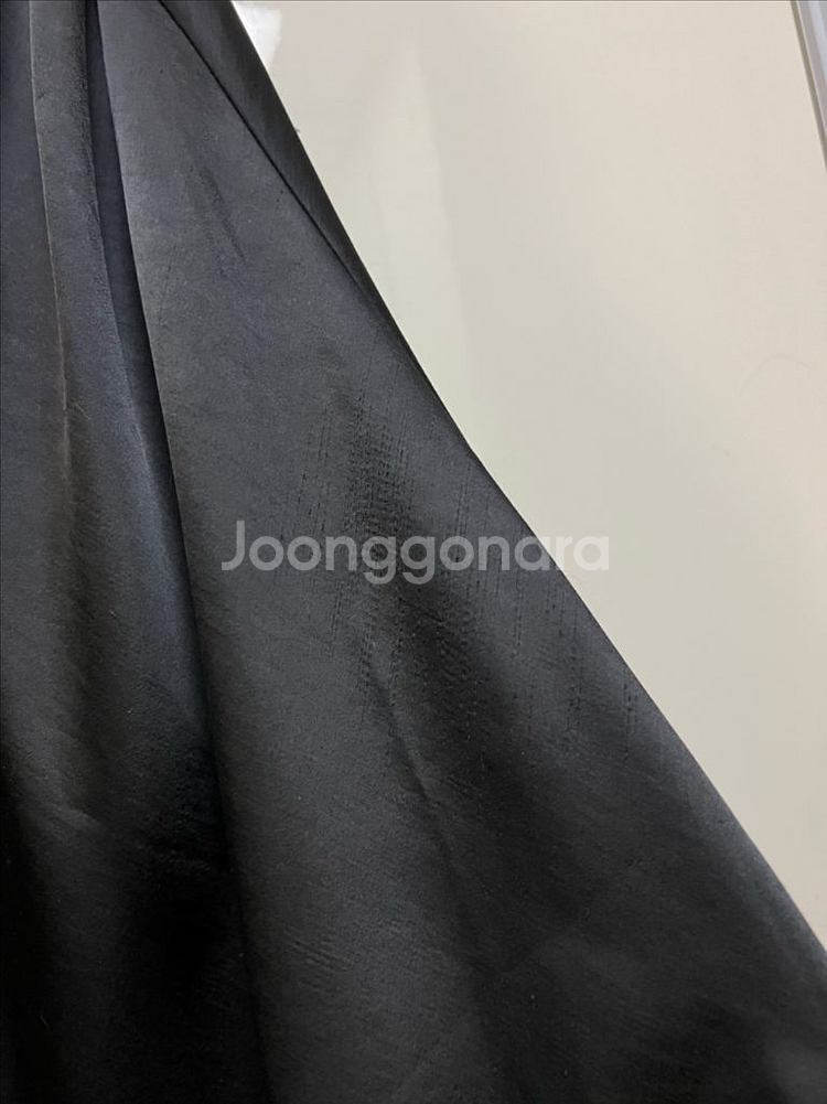 21 한섬 시스템 새틴 배색 언발 롱원피스 민소매 나시--7