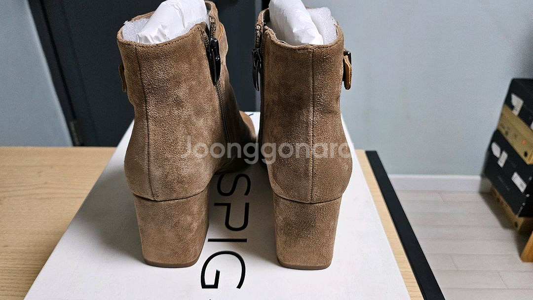 [6M,230]비아스피가-스웨이드 앵클부츠--2