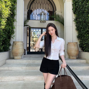 새상품) 더위시 리즈 슬림핏 셔츠 아이보리