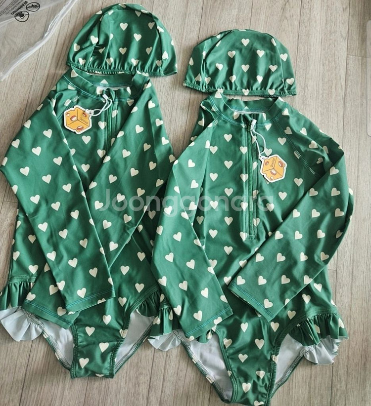 쌍둥이 딸둥이 수영복 래쉬가드--0