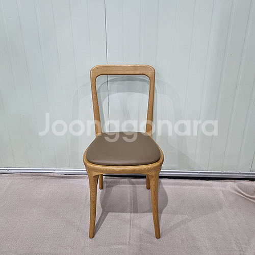 식당, 카페용 원목의자 특가로 판매합니다.--1