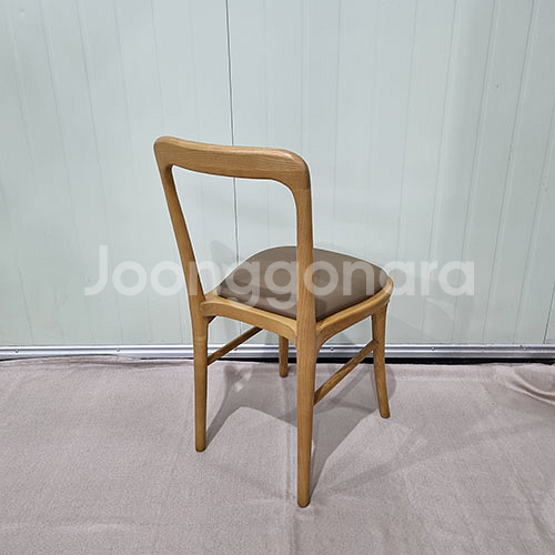 식당, 카페용 원목의자 특가로 판매합니다.--2