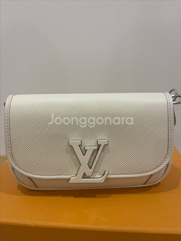 루이비통 부시백 쿼르츠--0