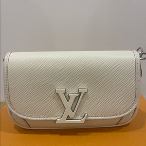 루이비통 부시백 쿼르츠