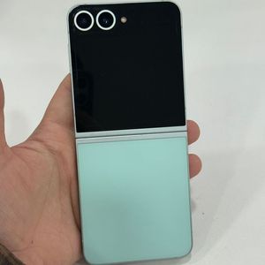 갤럭시Z플립6 (F741) 민트 40만원