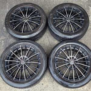 마르셀로 멀티10홀 17인치휠타이어 pcd 114.3 팝니다 이미지