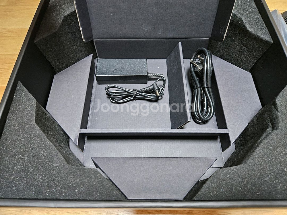 ASUS GT-AXE16000--4