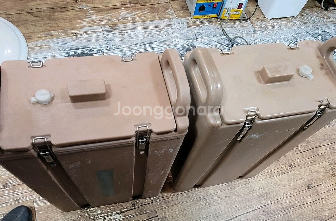 미군용 음료 디스펜서./ 보온 컨테이너 2개(개당7만원--3