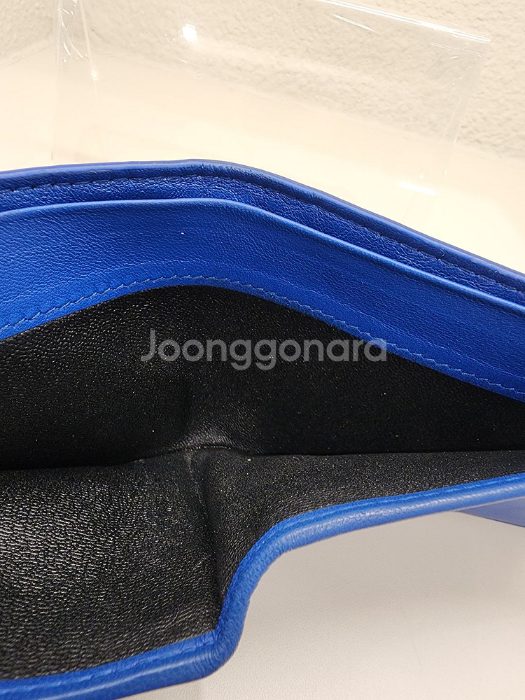 보테가 베네타 인트레치아토 투톤 반지갑 블랙&블루--5