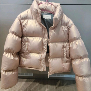 글로시 크롭 패딩