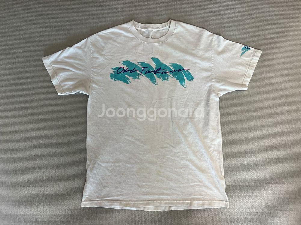 오드퓨처 ODD FUTURE 레터링 반팔티 L--0