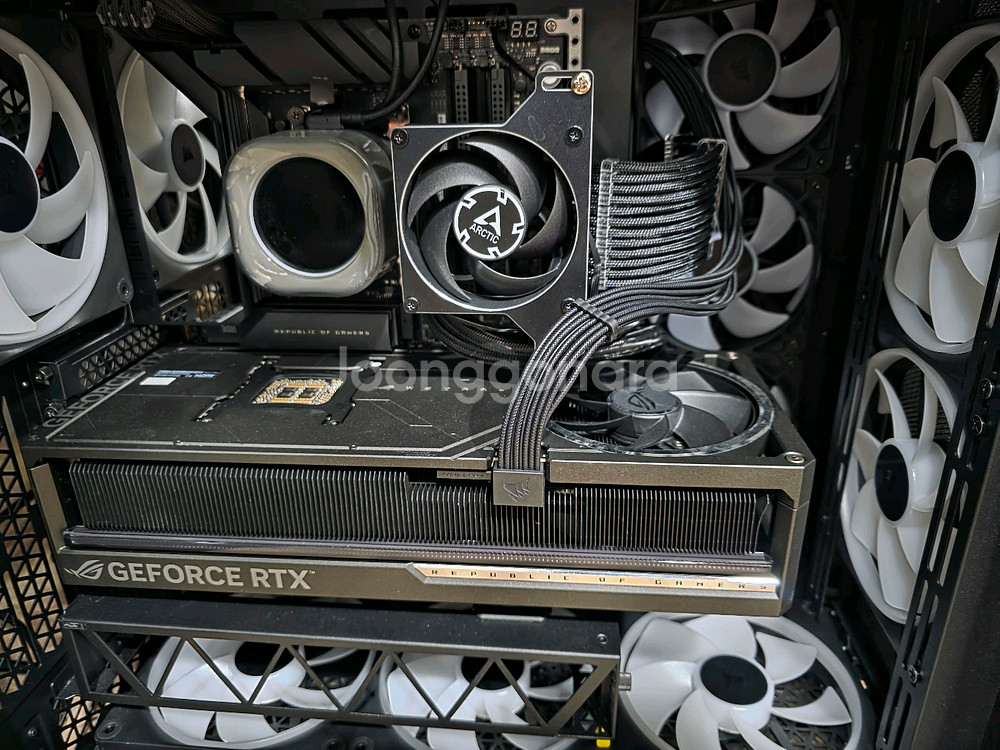 rog astral 5090 판매합니다--1