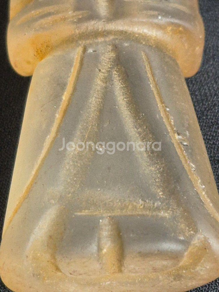 수정. 홍산문화. 인물. 조각품. 고미술.--2