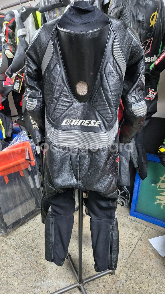 다이네즈 48사이즈 슈트--1