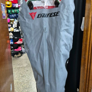 다이네즈 신품슈투 48사이즈