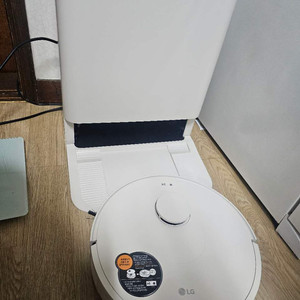 LG 로봇킹 청소기 B-95AW 팝니다 미사용